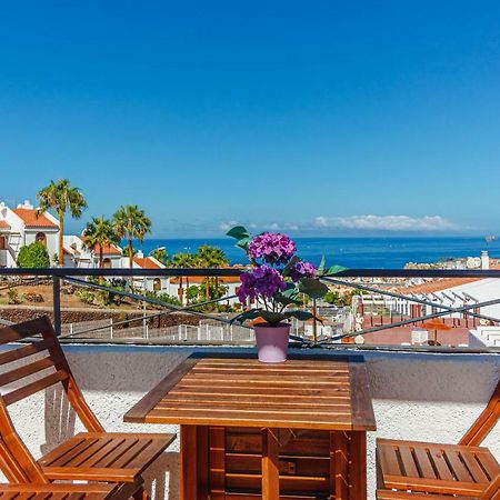 Apartment With Ocean View In Costa Adeje エクステリア 写真